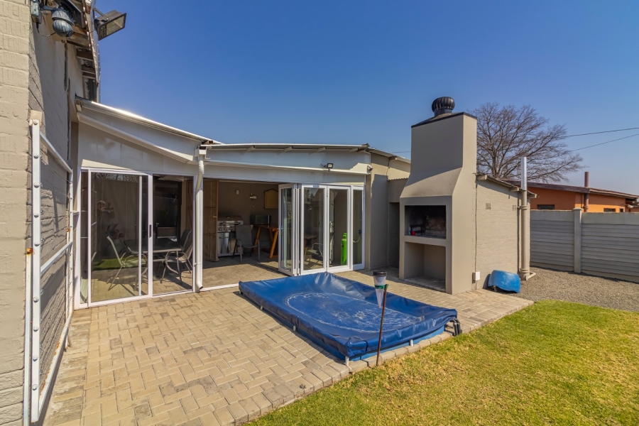 3 Bedroom Property for Sale in Noordhoek Free State